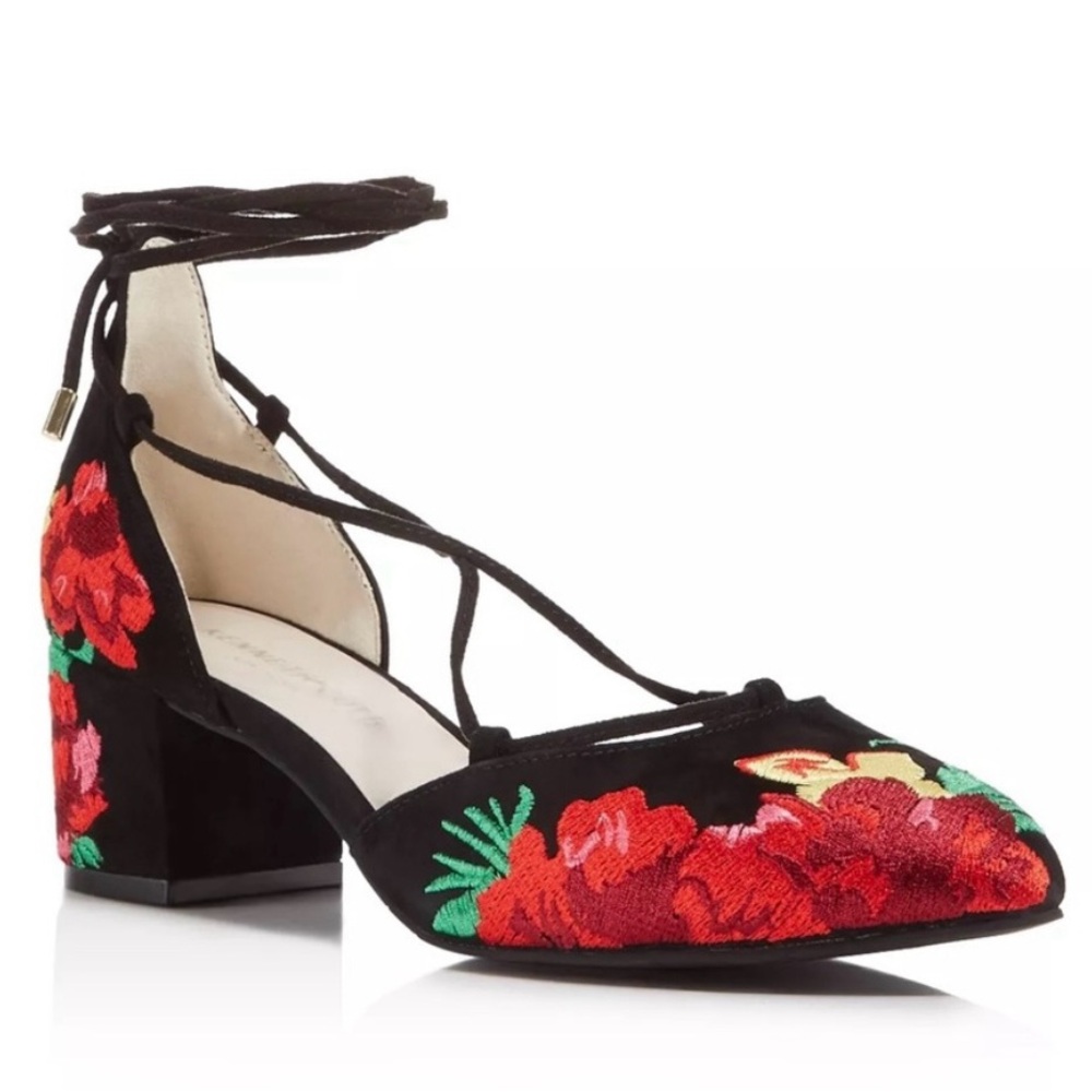 New 100% Exclusive Kenneth Cole Tessa Embroidered Lace Up Block Heel Pumps
Sz 11 - Picture 1 of 10